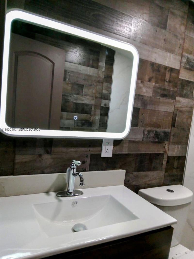 2720 NW 29th St, Unit 2720, Miami, FL 33142 Photo