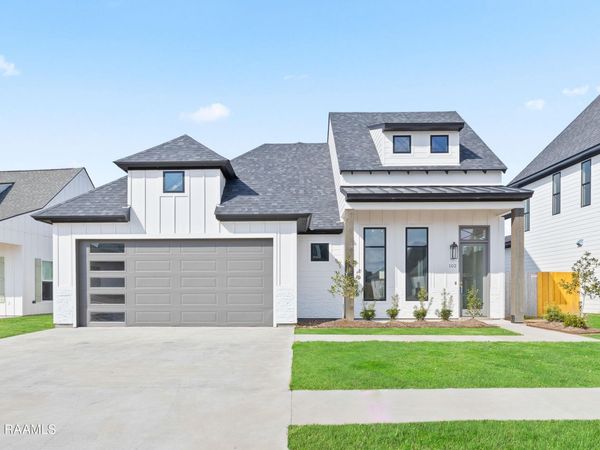 102 Travellers Palm Way, Youngsville, LA 70592