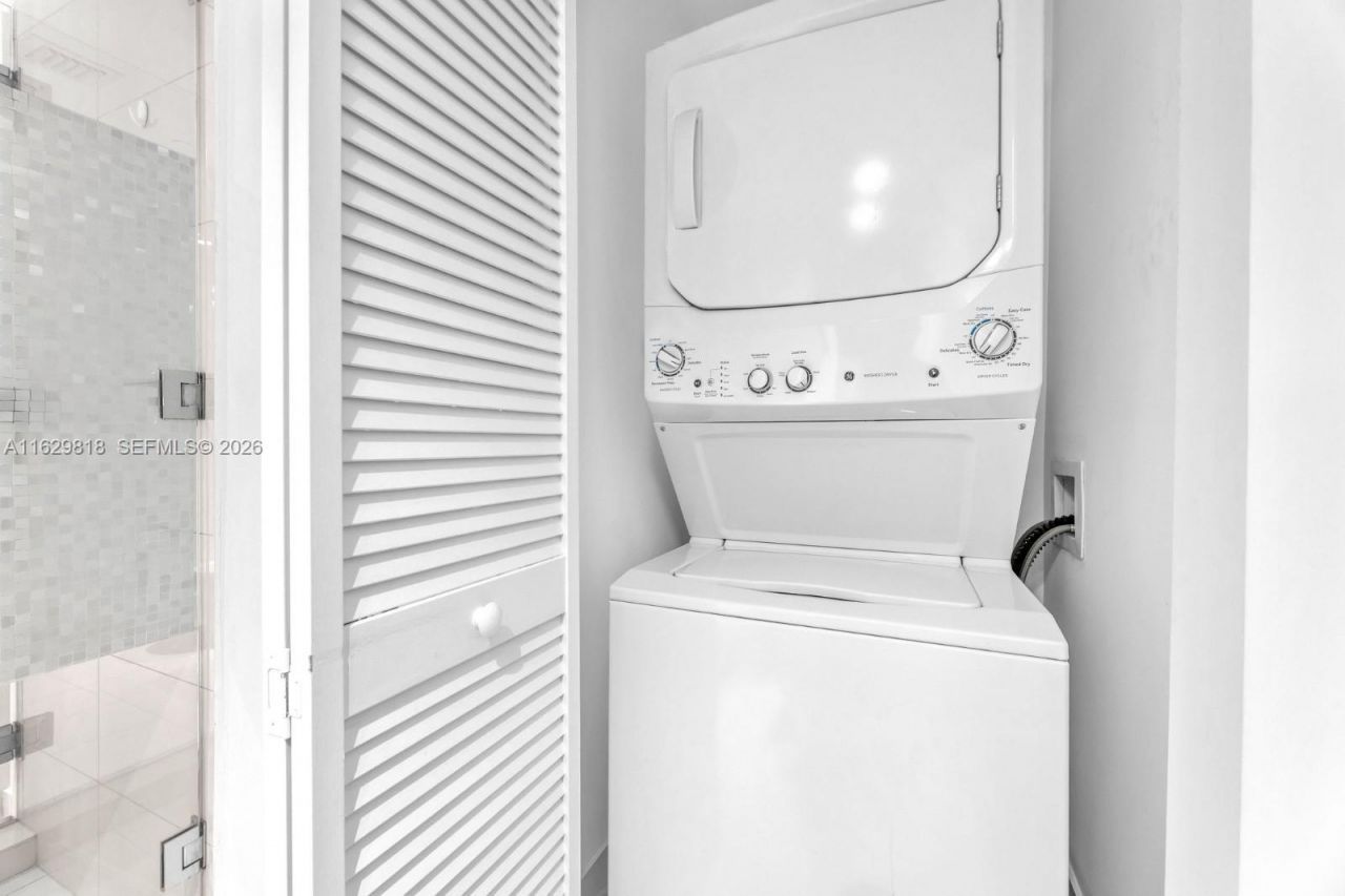 121 NE 34th St, Unit 905, Miami, FL 33137 Photo