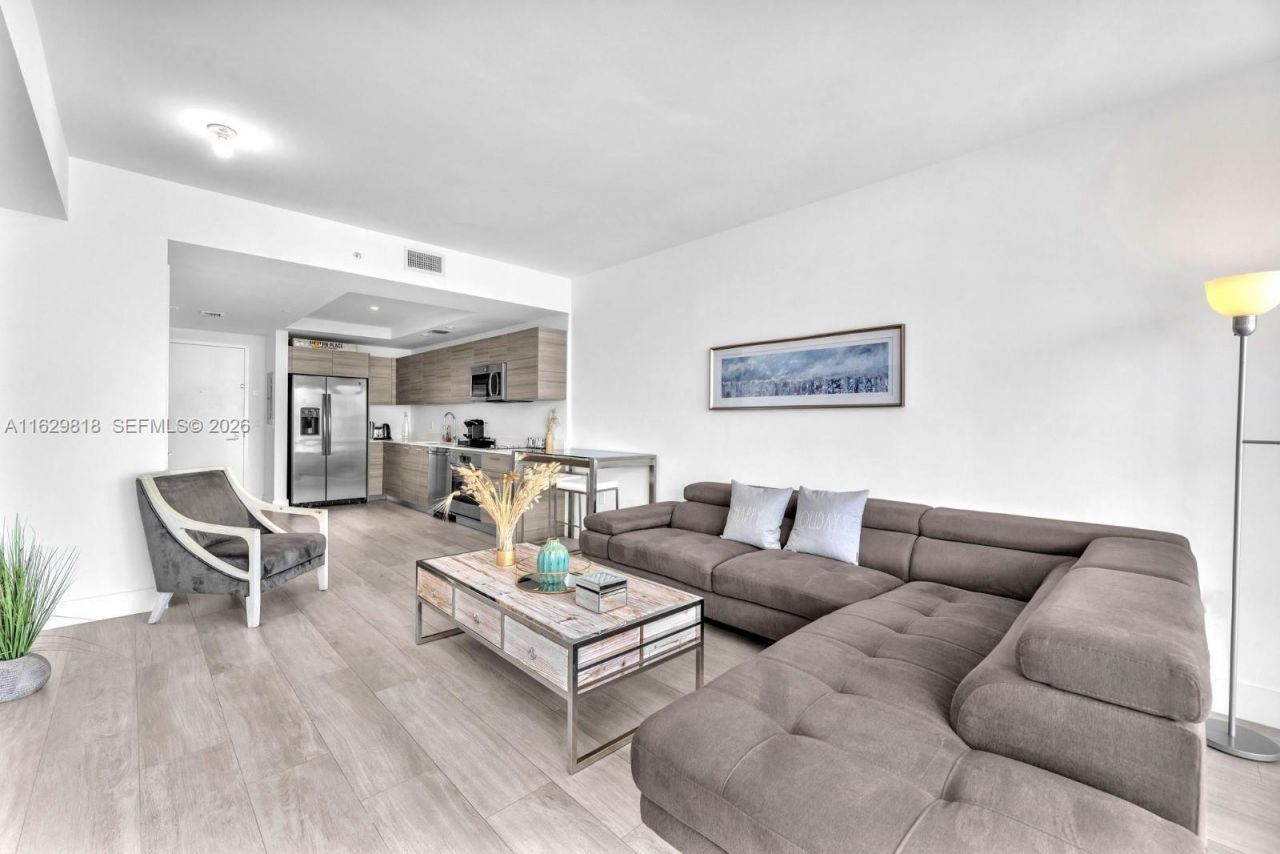 121 NE 34th St, Unit 905, Miami, FL 33137 Photo