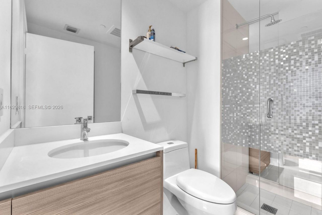 121 NE 34th St, Unit 905, Miami, FL 33137 Photo