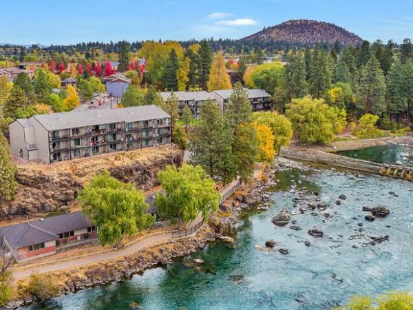 1565 NW Wall Street, Unit 220-221, Bend, OR 97703