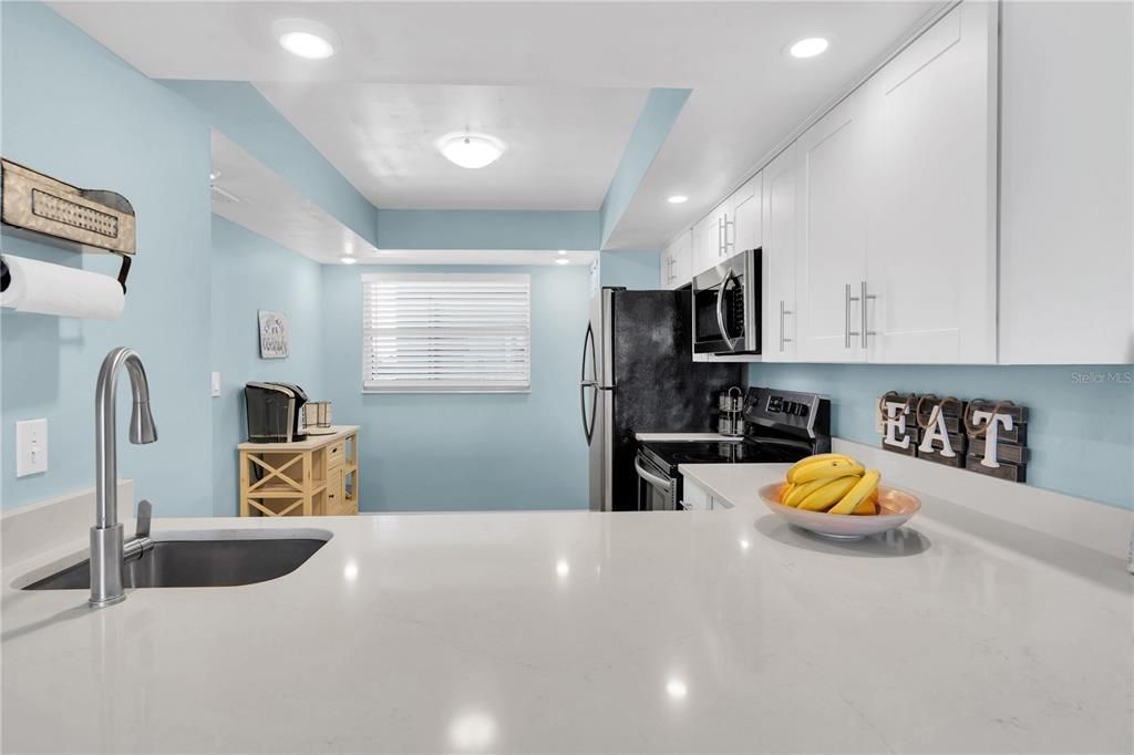 403 Gulf Way, Unit 302, Saint Pete Beach, FL 33706 Photo