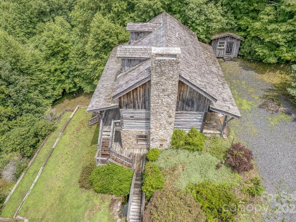 184 Dover Lane, Spruce Pine, NC 28777