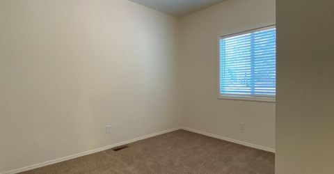 5812 Cedars Rd #3, Redding, CA 96001 Photo