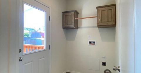5812 Cedars Rd #3, Redding, CA 96001 Photo
