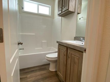 5812 Cedars Rd #3, Redding, CA 96001 Photo