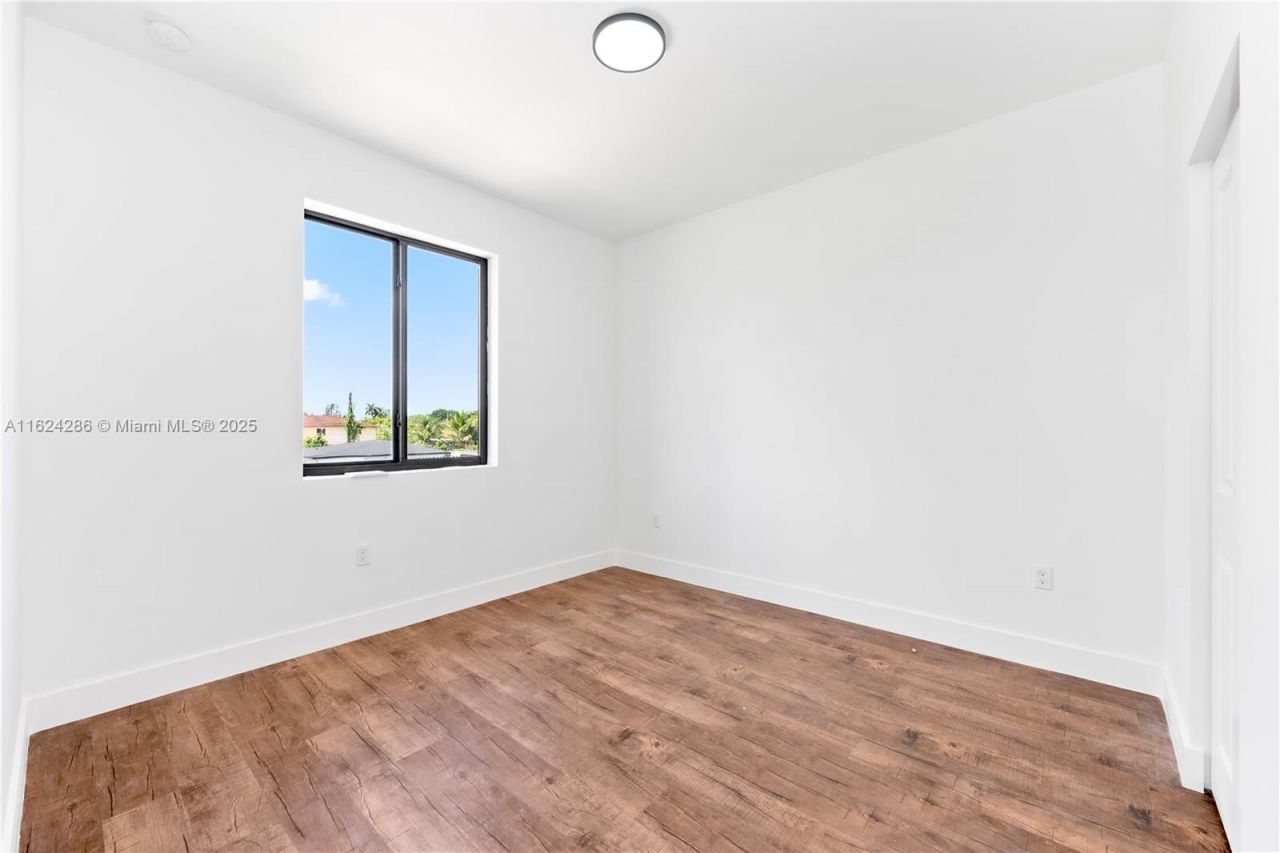 854 SW 1st St, Florida City, FL 33034 Photo