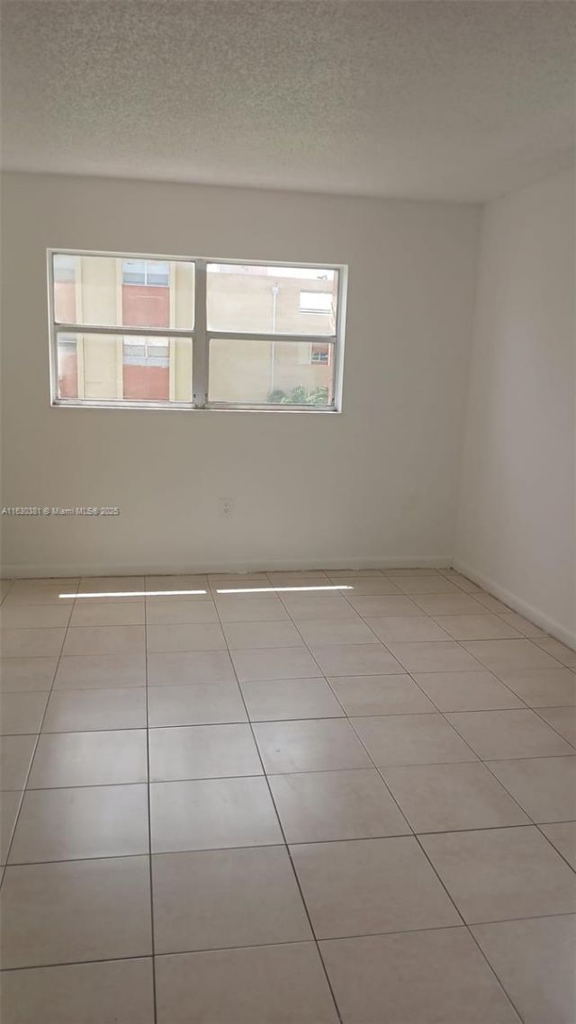 3610 NW 21st St, Unit 313, Lauderdale Lakes, FL 33311 Photo