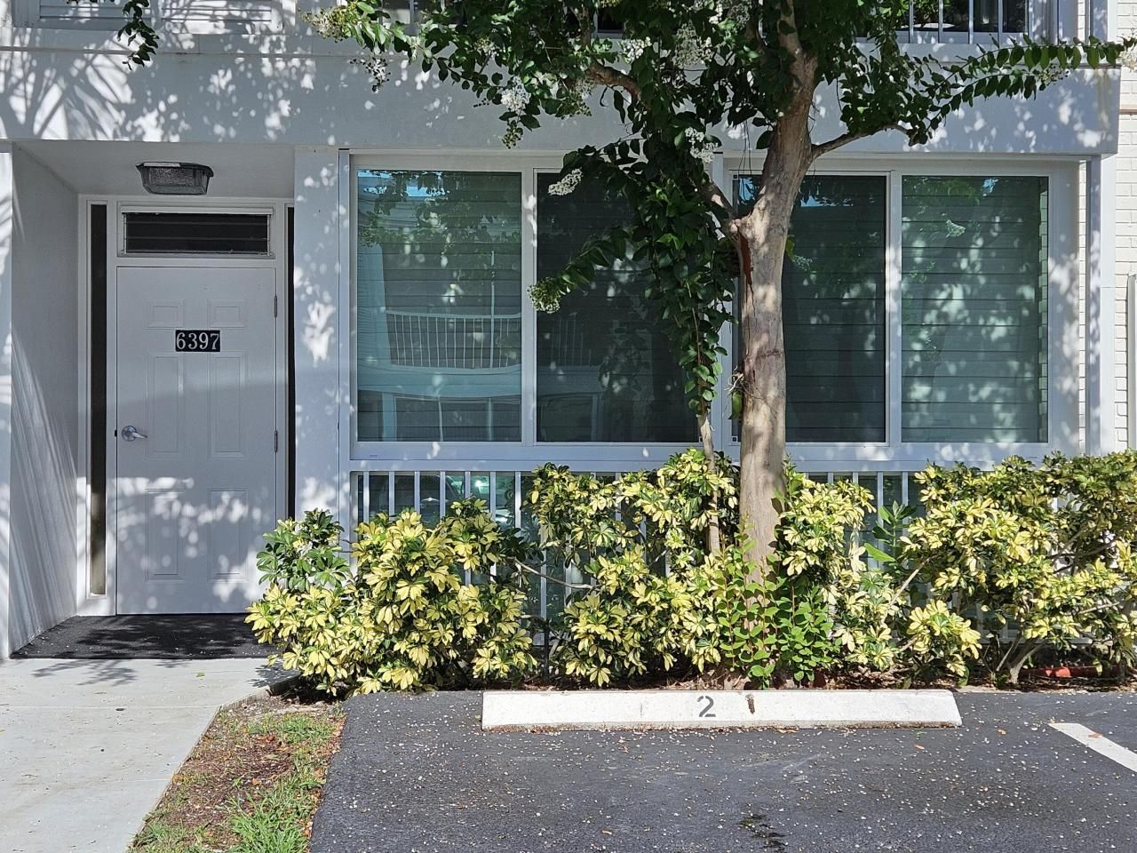 6397 Bay Club Drive, Unit 2, Fort Lauderdale, FL 33308 Photo