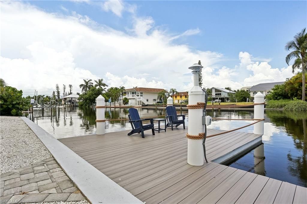 267 Flamingo St, Fort Myers Beach, FL 33931 Photo