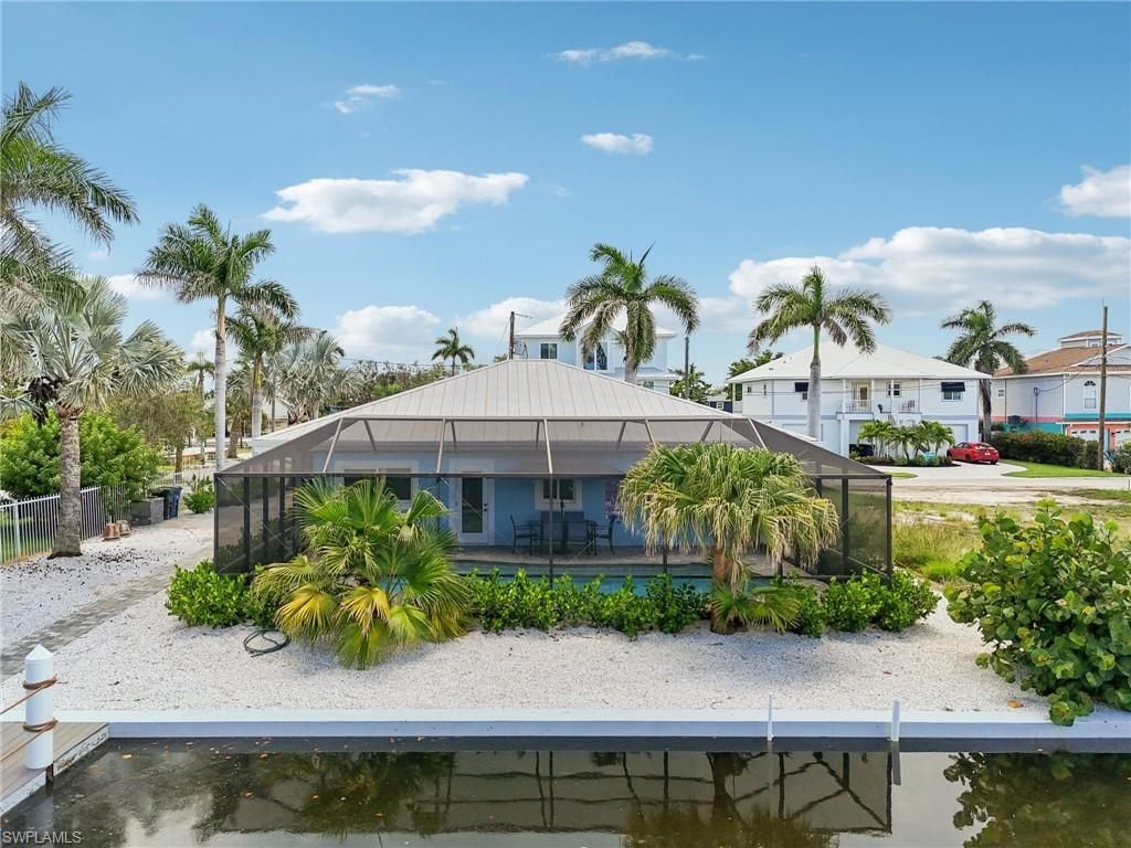 267 Flamingo St, Fort Myers Beach, FL 33931 Photo