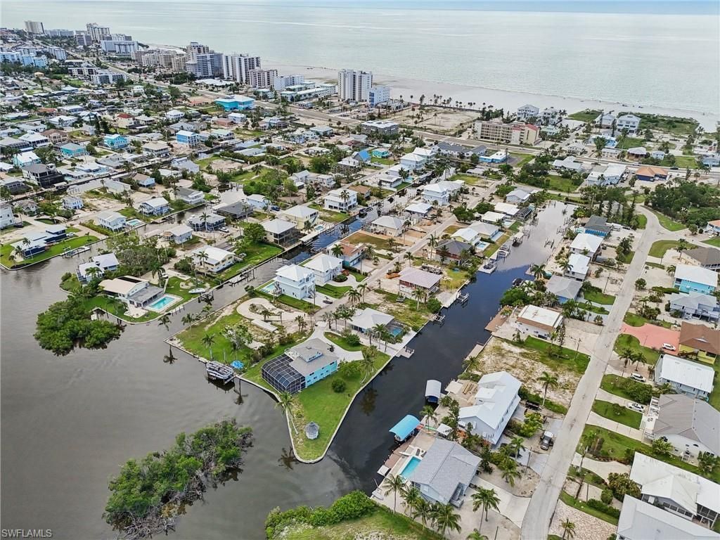 267 Flamingo St, Fort Myers Beach, FL 33931 Photo