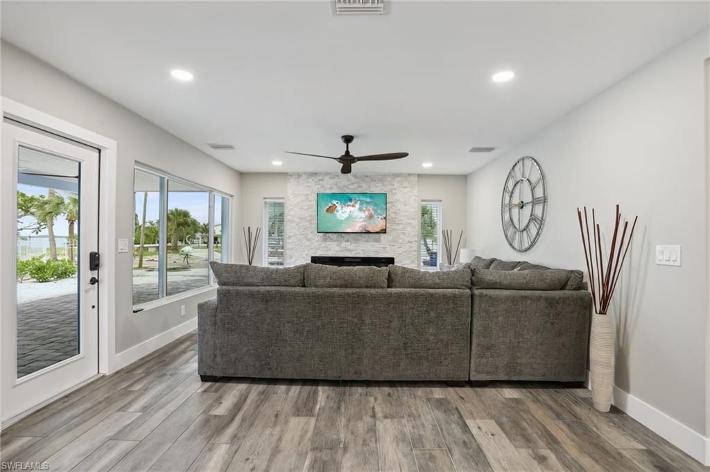 267 Flamingo St, Fort Myers Beach, FL 33931 Photo