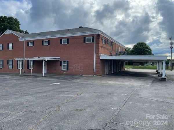 312 W 2nd Avenue, Gastonia, NC 28052