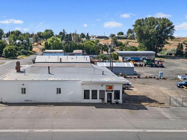 502 W Main St, Harrington, WA 99134