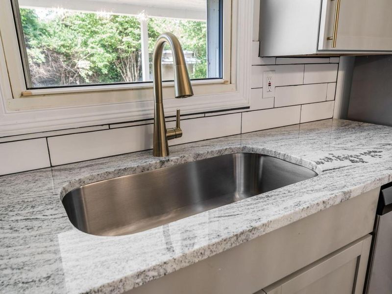 1288 Oakfield Drive N, Columbus, OH 43229 Photo 13