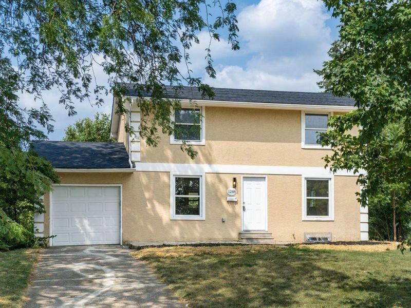 1288 Oakfield Drive N, Columbus, OH 43229 Photo 2