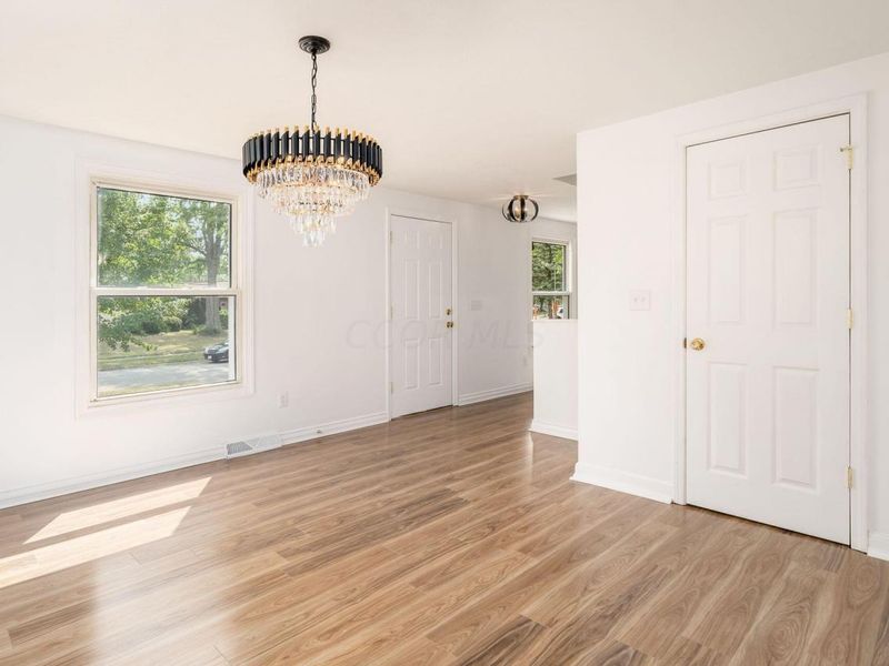 1288 Oakfield Drive N, Columbus, OH 43229 Photo 6