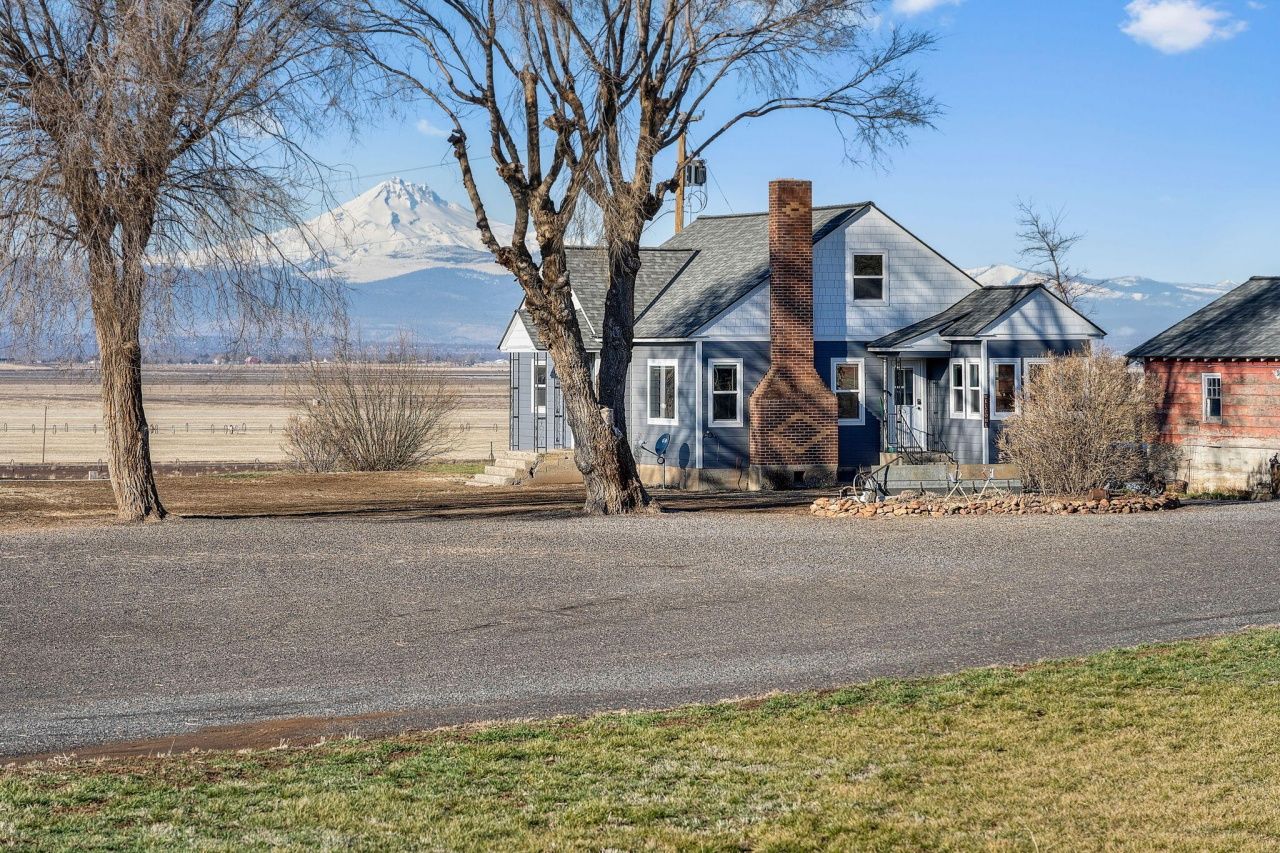 2660 SW Highland Lane, Culver, OR 97734 Main Photo