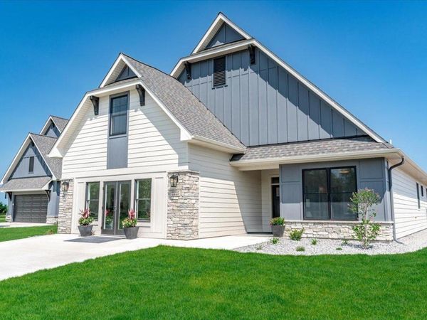 2225 Sharon Lane, Hudson, WI 54016