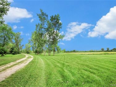 29988 ARMADA RIDGE Road, Richmond Twp, MI 48062