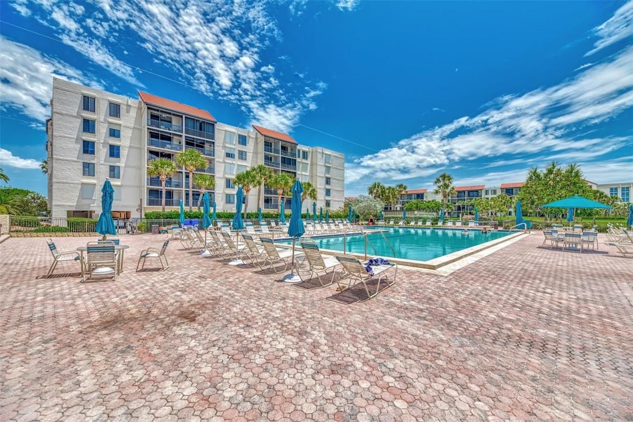 1945 Gulf Of Mexico Drive, Unit M2-414, Longboat Key, FL 34228 Photo