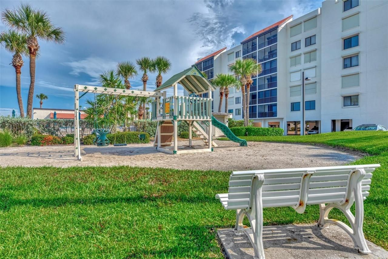 1945 Gulf Of Mexico Drive, Unit M2-414, Longboat Key, FL 34228 Photo