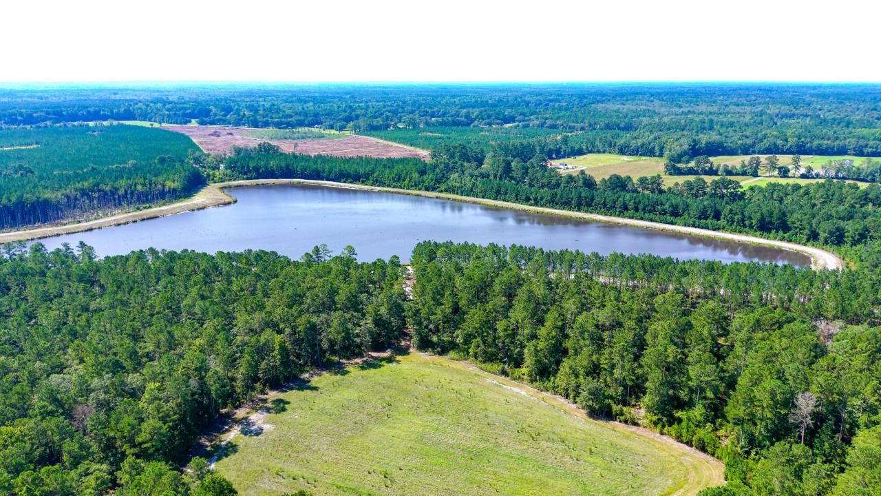 565 Hidden Lake Retreat Photo 19