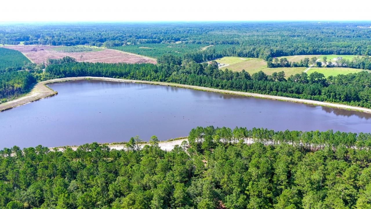 565 Hidden Lake Retreat Photo 24