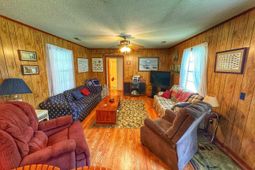 312 13th Ave. S photo 4