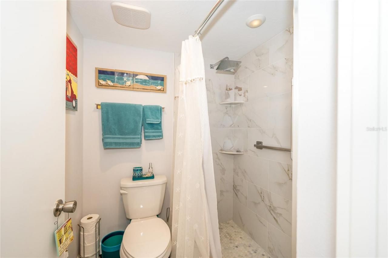 707 S Gulfstream Avenue, Unit 602, Sarasota, FL 34236 Photo