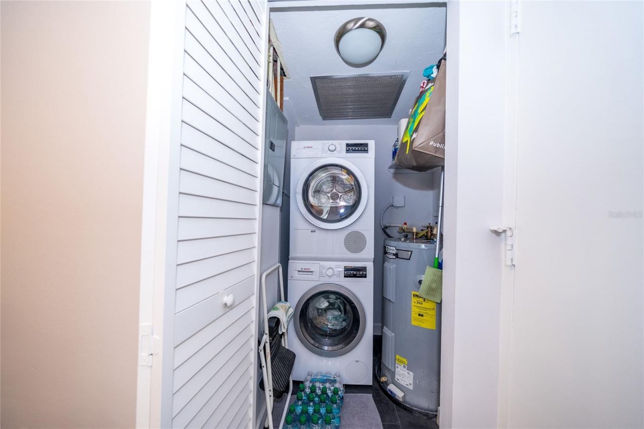 707 S Gulfstream Avenue, Unit 602, Sarasota, FL 34236 Photo