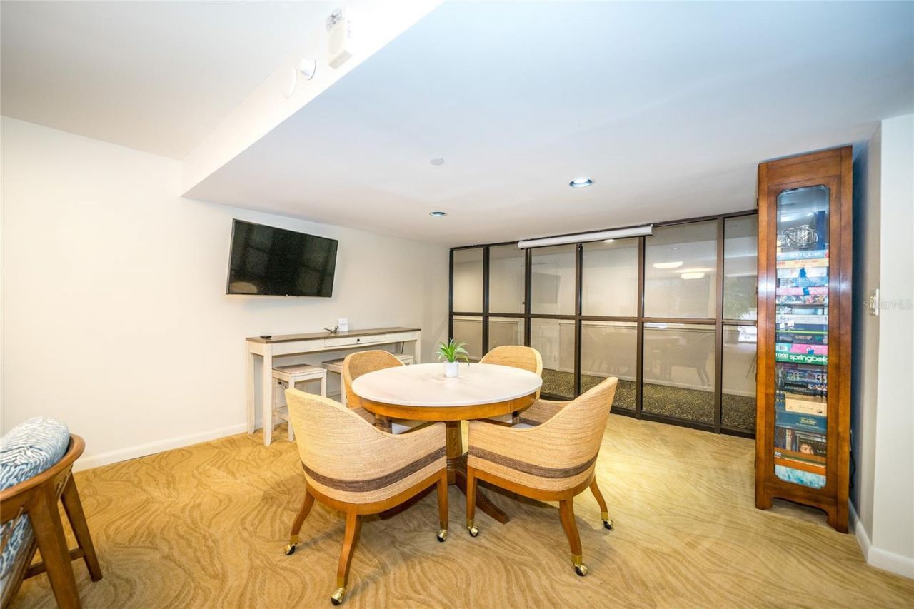 707 S Gulfstream Avenue, Unit 602, Sarasota, FL 34236 Photo