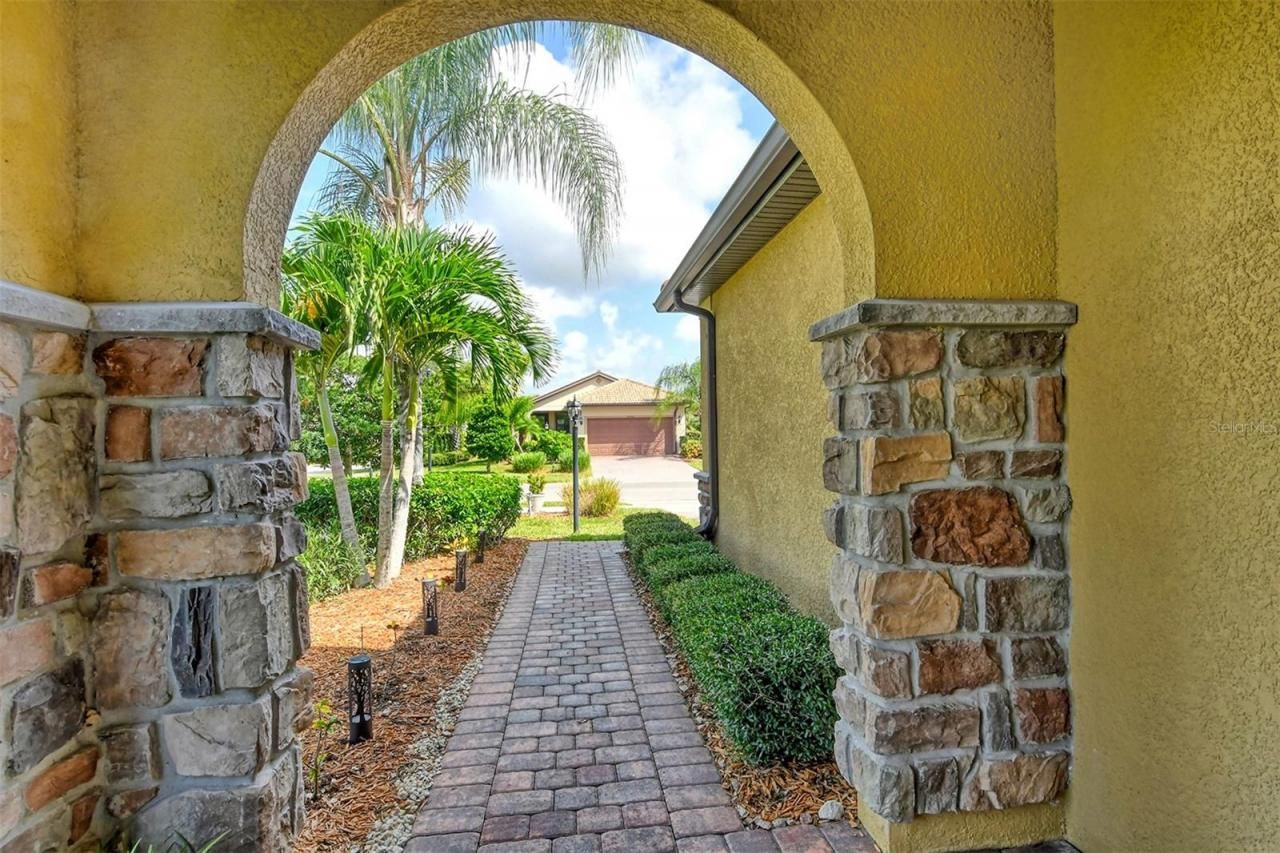 6743 Haverhill Court, Bradenton, FL 34202 Photo
