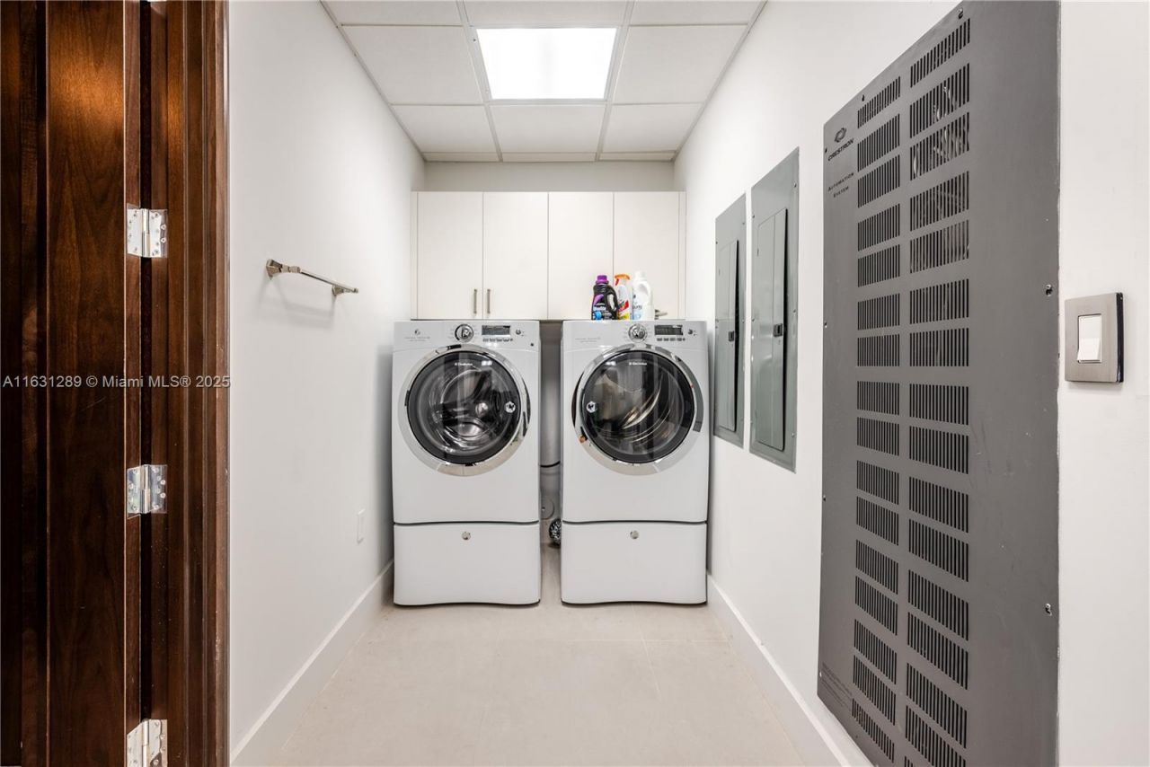 17749 Collins Ave, Unit 1802, Sunny Isles Beach, FL 33160 Photo