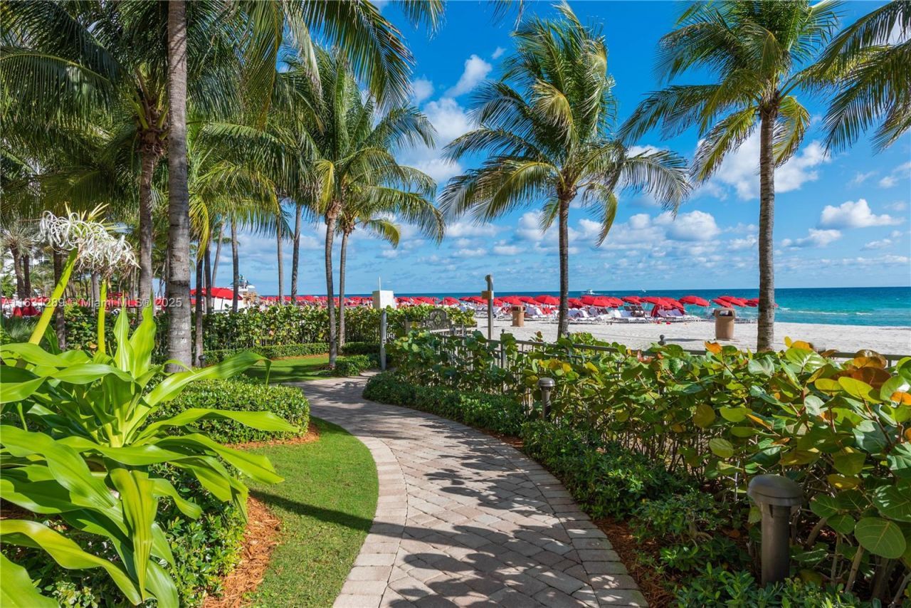 17749 Collins Ave, Unit 1802, Sunny Isles Beach, FL 33160 Photo