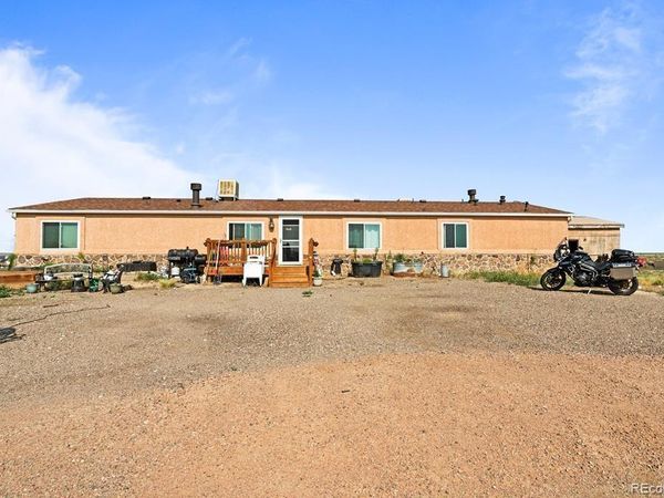 2912 40th Lane, Avondale, CO 81022