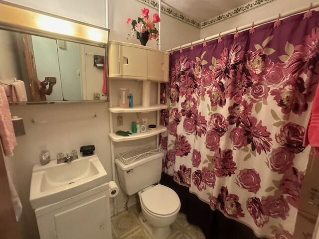 8 Taylor Street Photo 7