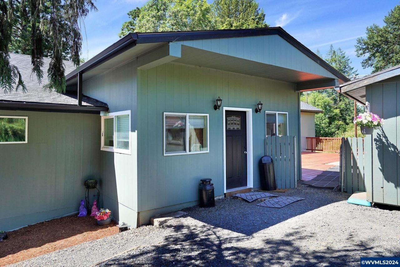 40787 Snow Peak Dr, Lebanon, OR 97355 Main Photo