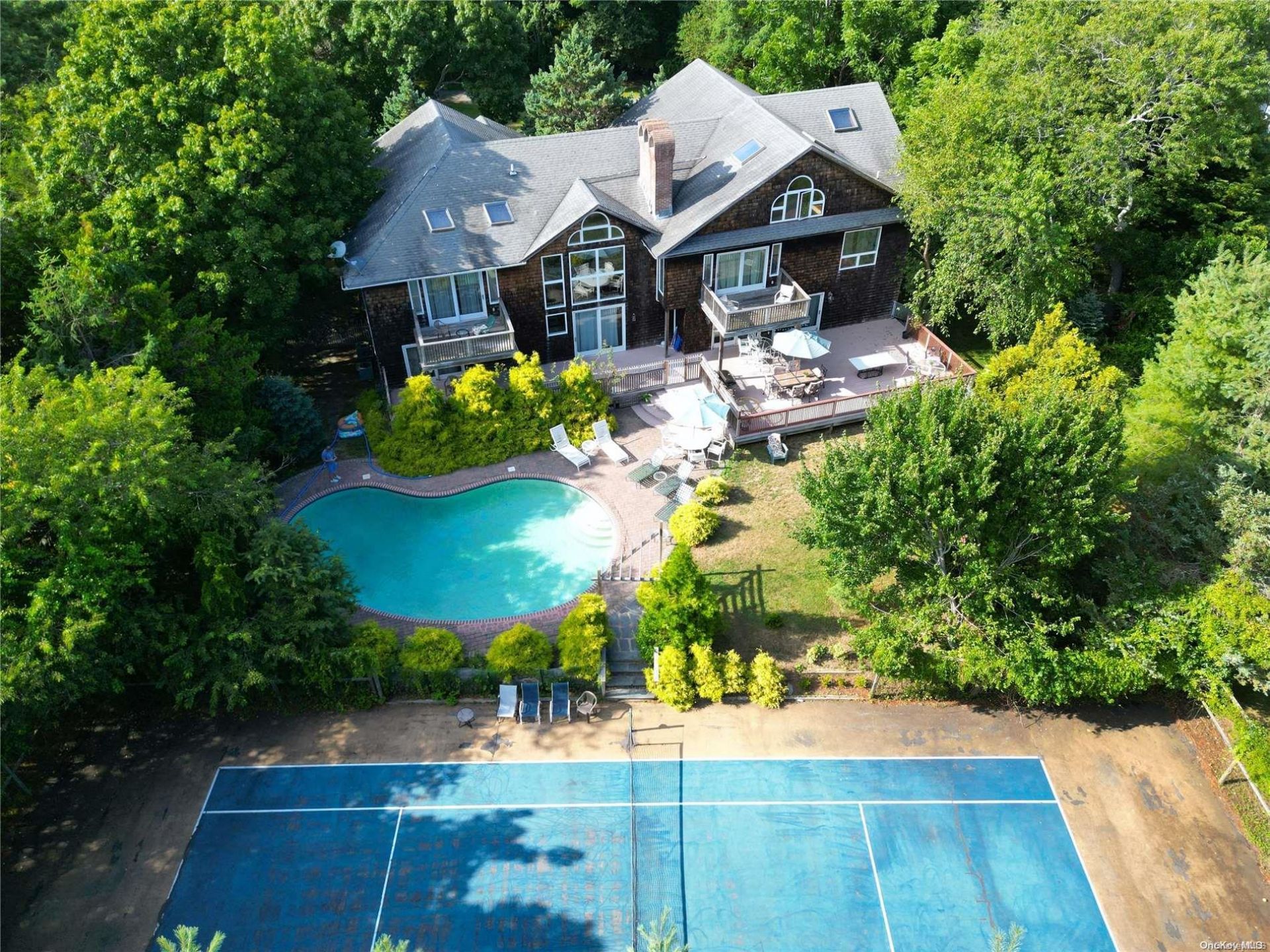 28 Club Lane, Remsenburg, NY 11960 Main Photo