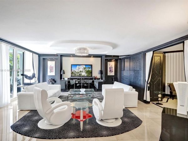 21050 Point Pl, Unit 403, Aventura, FL 33180