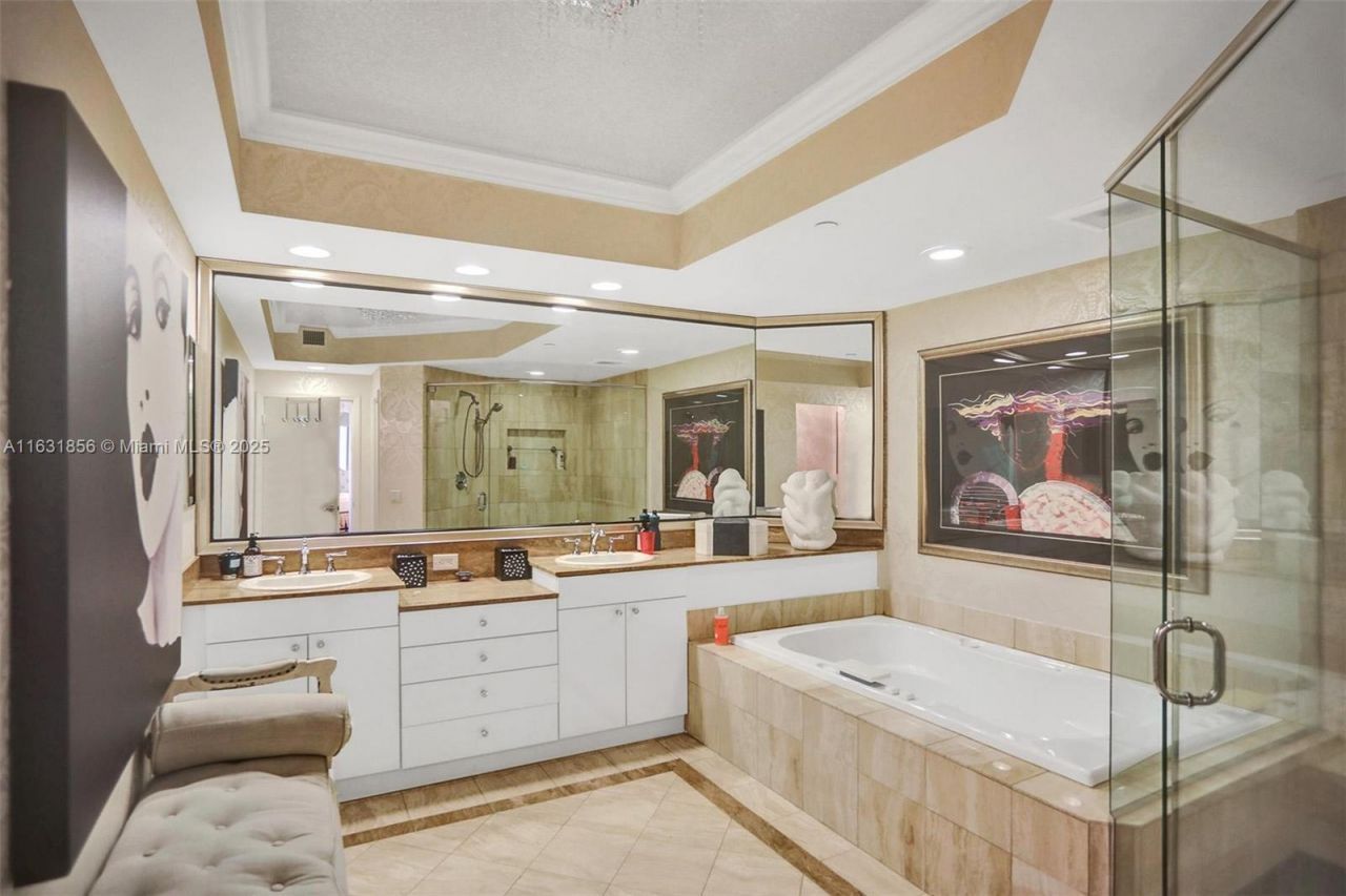 21050 Point Pl, Unit 403, Aventura, FL 33180 Photo