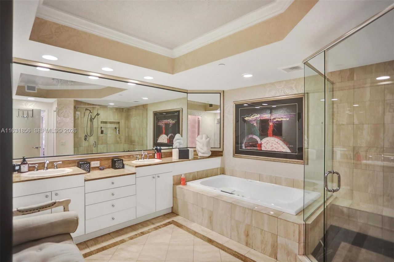 21050 Point Pl, Unit 403, Aventura, FL 33180 Photo