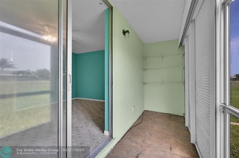 9121 Sunrise Lakes Boulevard, Unit 113, Sunrise, FL 33322 Photo