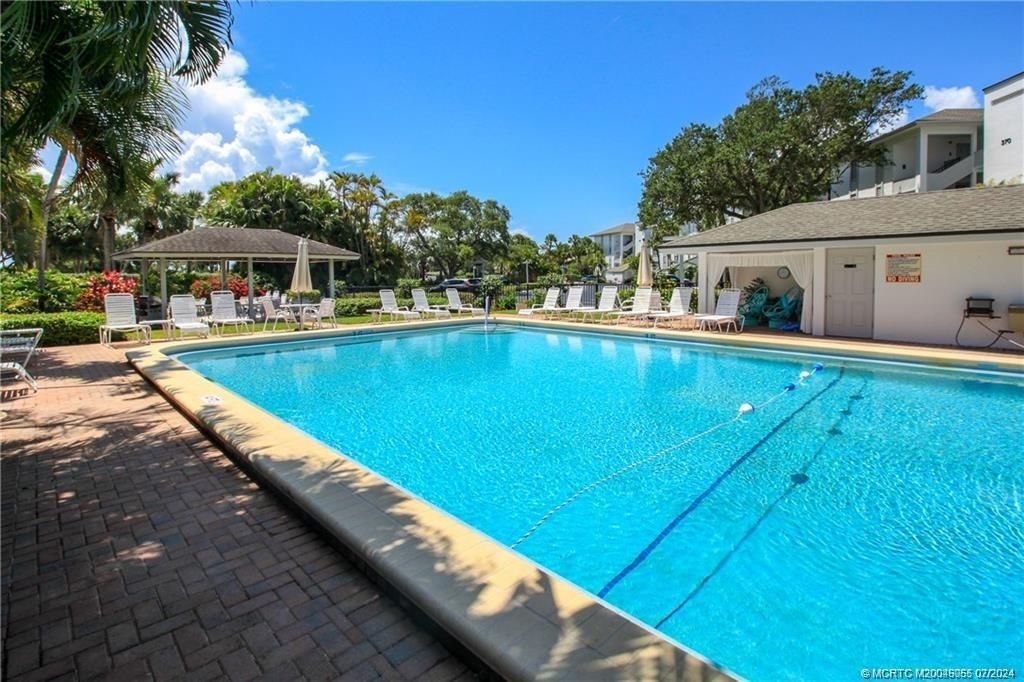350 NE Edgewater Drive, Unit 202, Stuart, FL 34996 Photo