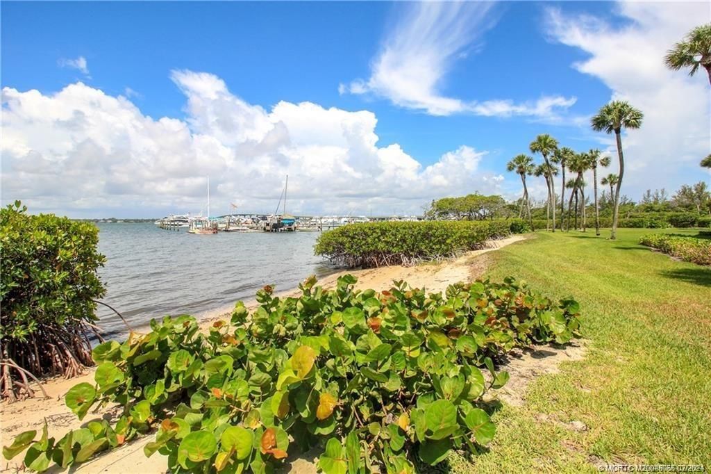 350 NE Edgewater Drive, Unit 202, Stuart, FL 34996 Photo