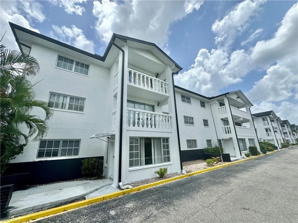 3704 Broadway, Unit 318, Fort Myers, FL 33901 Photo