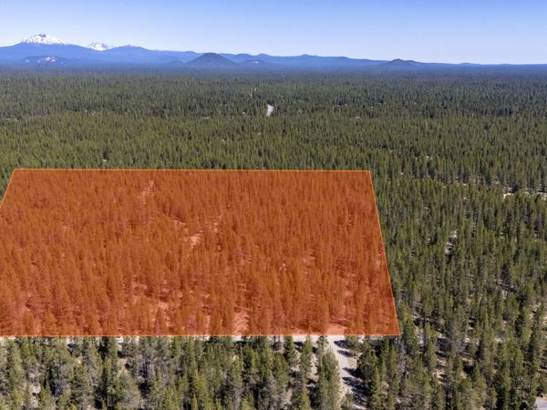 15600 Deedon Lane, La Pine, OR 97739