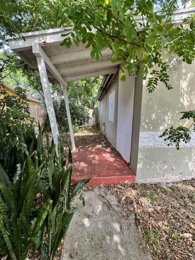 4719 Pinewood Avenue, West Palm Beach, FL 33407 Photo